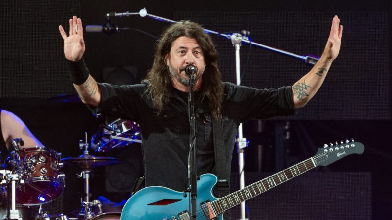 Dave Grohl admits he's the father of a baby born outside of his marriage